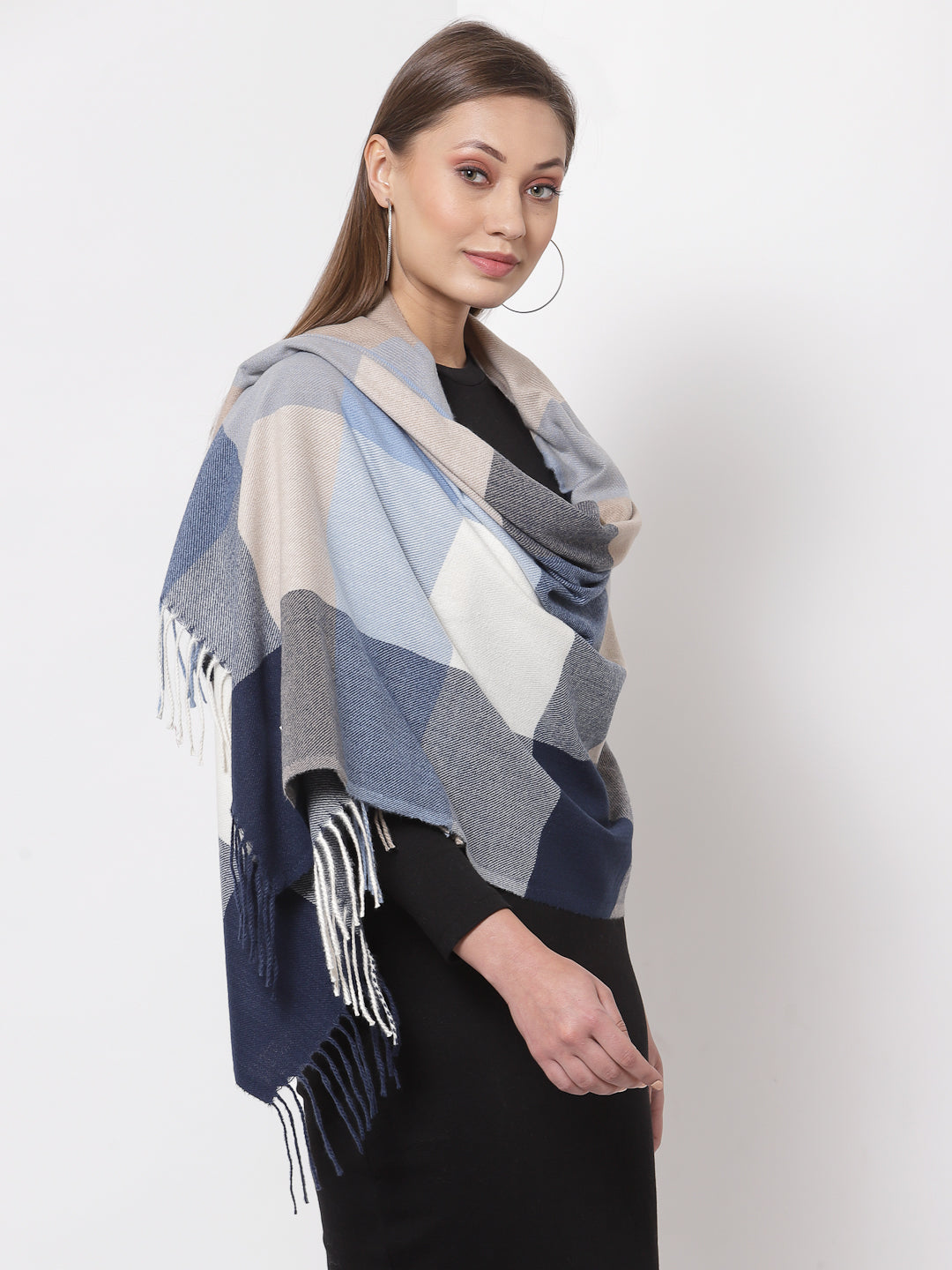 Calvadoss Checkered Woolen Scarf with Fringed Border